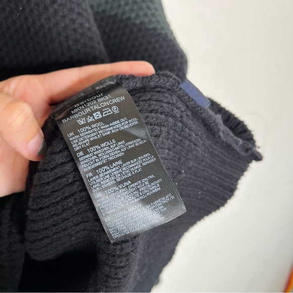 BARBOUR “Talon" Crewneck Sweater in Moss - Picture 6 of 6